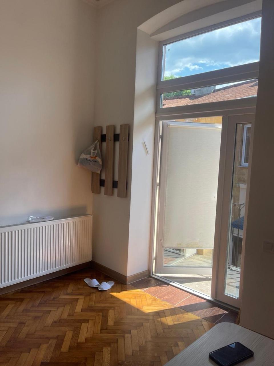 Newtone Apartment TTchernivtsi Extérieur photo