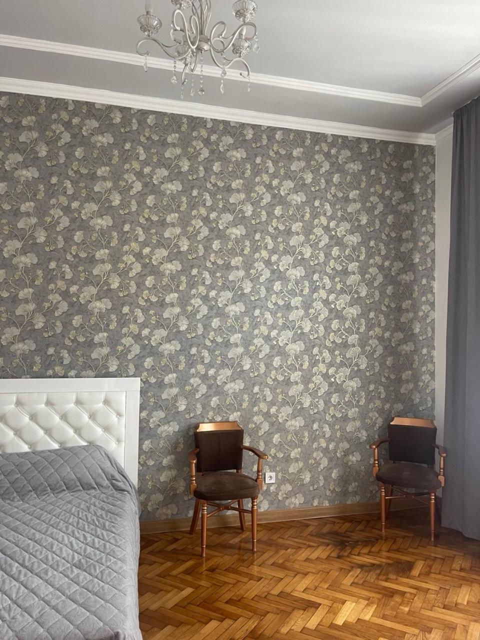 Newtone Apartment TTchernivtsi Extérieur photo